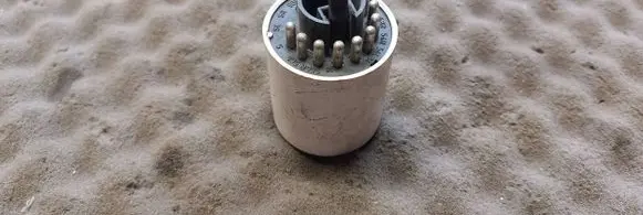 Volvo 240 Light relay 1362276 5KG004921