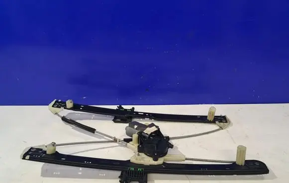 Land Rover Range Rover Sport L320 Rear window lifting mechanism without motor CK5227000AJ