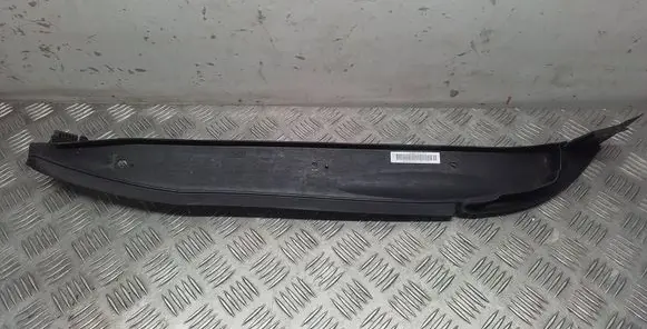 Porsche Macan (95B) Fender end trim 95B854777B