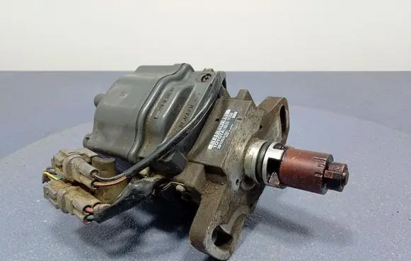 Toyota Starlet (P90) V Spark distributor 19020-11380