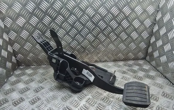 Peugeot Traveller Brake pedal P1002510 9824803980 982480398000