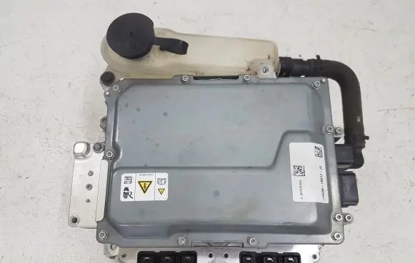 Ford Fusion II Voltage converter inverter HG987B012 HG987B012JA JM16Y07042