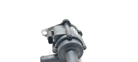 Volvo XC60 Electric auxiliary coolant/water pump 31338211 P4161 704773000