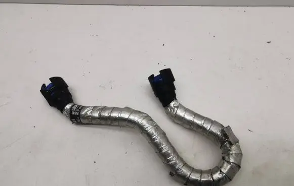 Ford Explorer VI Vacuum line/pipe/hose LB5E6K817 LB5E6K817AB1