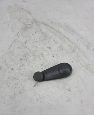 Mitsubishi Pajero Front door window winding handle