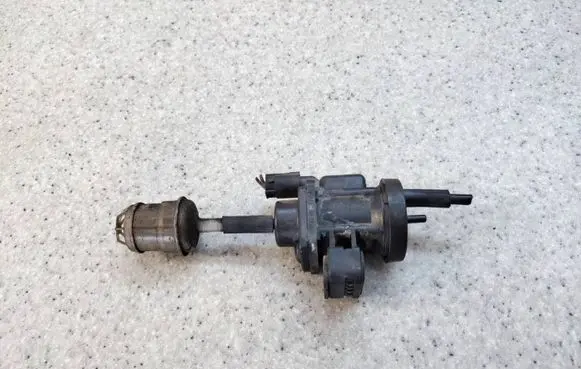 Mercedes-Benz A W168 Valve vacuum 