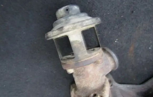 Peugeot 406 EGR valve