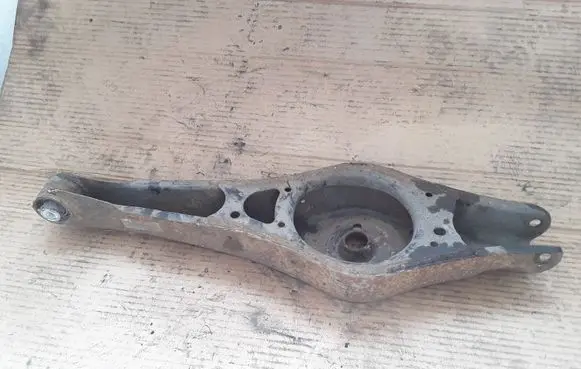 Volkswagen PASSAT B7 Rear upper control arm/wishbone NOCODE