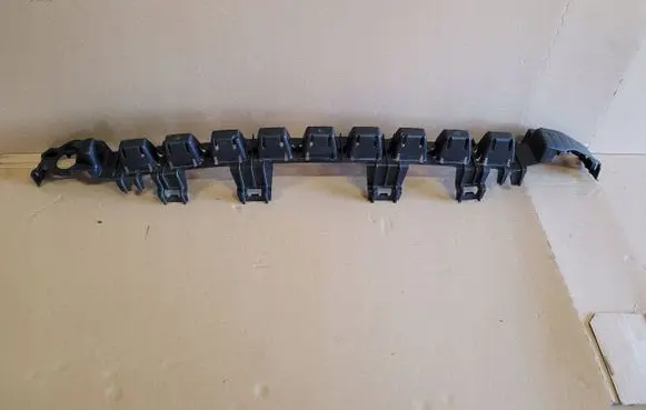 Volkswagen Polo V 6R Front bumper mounting bracket 6C0807693
