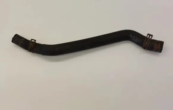 Engine coolant pipe/hose