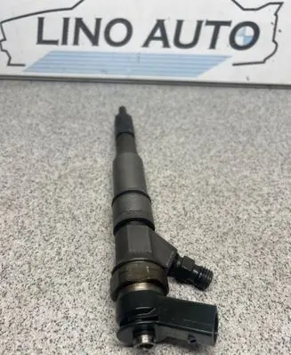 BMW 7 E65 E66 Fuel injector 0445110131 7789661
