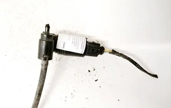 Land Rover Freelander 2 - LR2 Windscreen/windshield washer pump 070820b 875126
