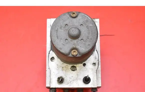 BMW 5 E39 ABS Pump 3451-6750383