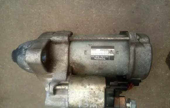 Toyota Auris E180 Starter motor