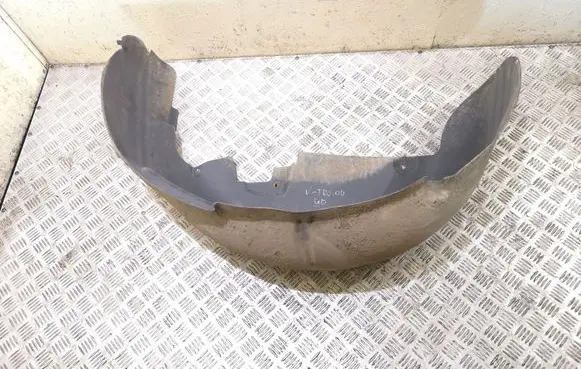 Volkswagen Touareg I Rear mudguard 