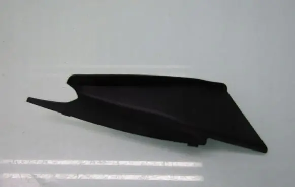Mazda CX-30 Wiper trim DFR551PB1