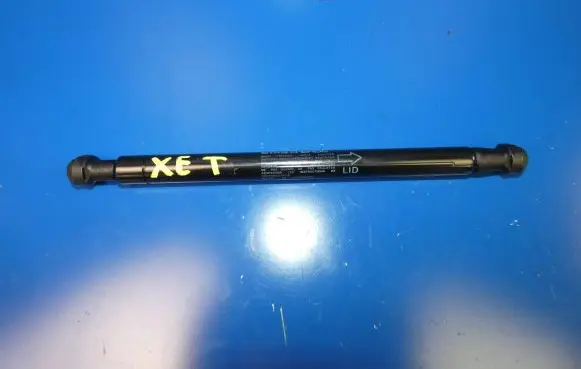 Jaguar XE Tailgate strut 