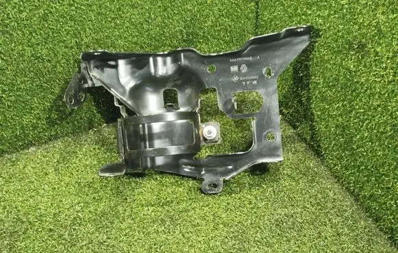 Opel Vivaro Fuel filter bracket/mount holder 93450862 164192090