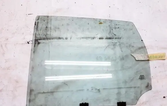 Nissan Note (E11) Rear door window glass 43r001583