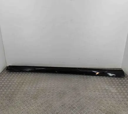 BMW 7 G70 Sill 8081564 9464162
