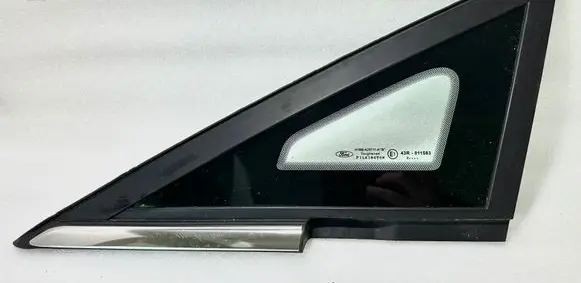 Ford Fiesta Front triangle window/glass H1BBA29711A 43R011583 H1BBA29711B