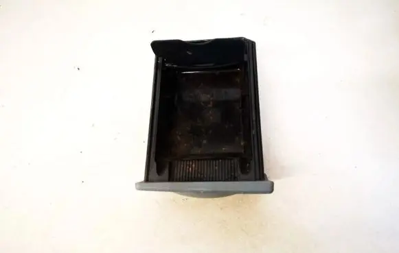 Car ashtray