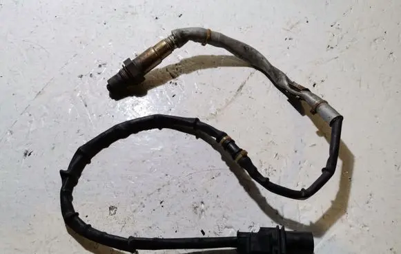Volkswagen PASSAT B6 Lambda probe sensor 06F906262 0258017010