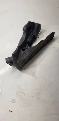 Volkswagen Golf Plus Accelerator throttle pedal 1K1723503M WS0983