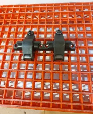 Volkswagen PASSAT B6 Camshaft 038443B