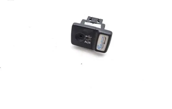 Fiat 500 AUX in-socket connector 735547937