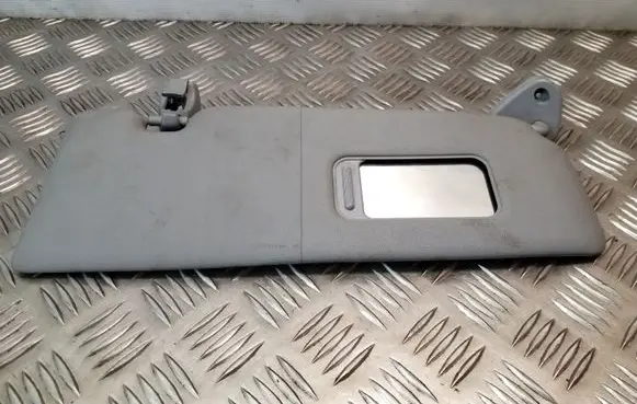 BMW 1 E81 E87 Sun visor 0472400