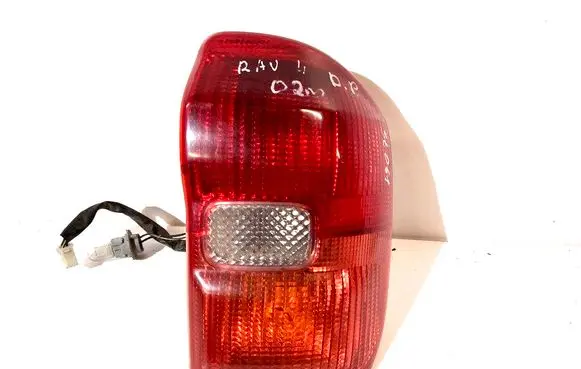 Toyota RAV 4 (XA20) Rear/tail lights