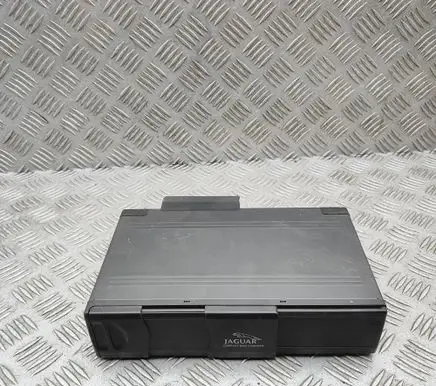 Jaguar XJ X350 CD/DVD changer 1X4318C830AD