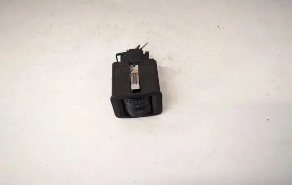 Skoda Octavia Mk1 (1U) Headlight level height control switch 1u0941333e