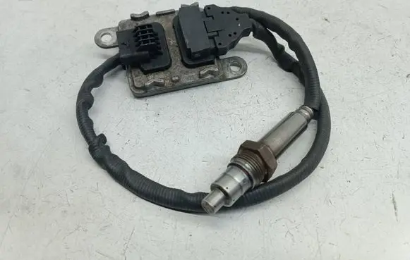 Mercedes-Benz E W213 Lambda probe sensor A0009058111 SNS1006 0009058111