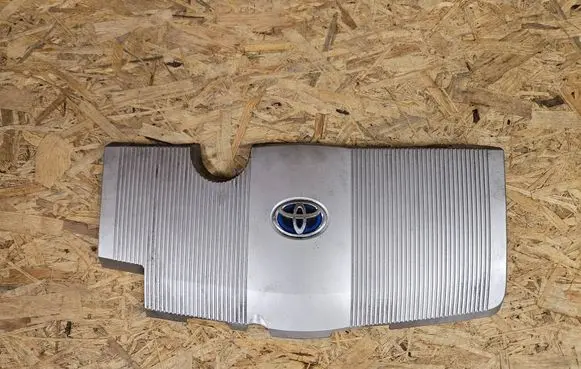 Toyota Prius (XW50) Engine cover (trim) 12601-37010