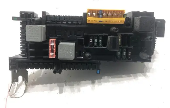 Mercedes-Benz C W204 Fuse box set 5DK009225