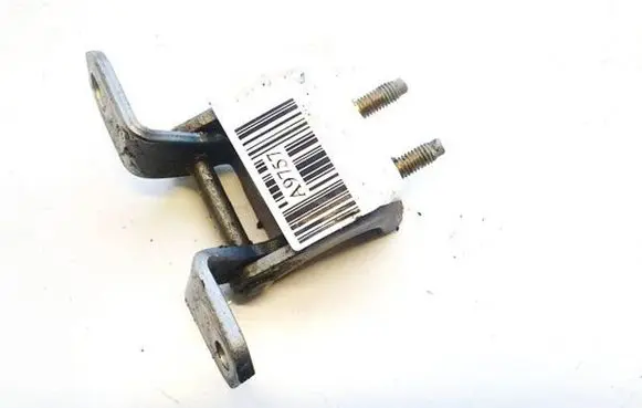 Suzuki Grand Vitara II Rear door lower hinge