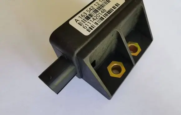 Mercedes-Benz ML W163 ESP acceleration yaw rate sensor A1635421218 6111420148