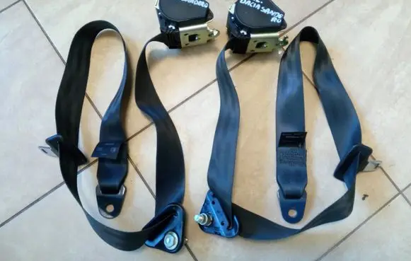 Dacia Sandero Front seatbelt 934801 NE68418