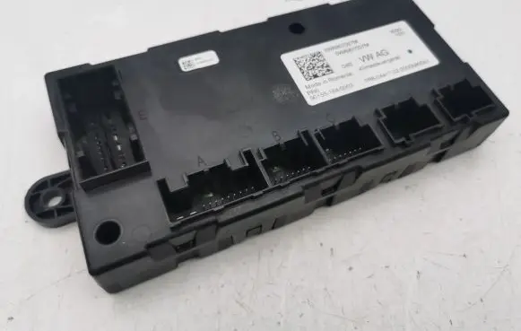 Volkswagen Golf VIII Other control units/modules 5WA907007M