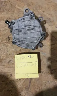 Audi A4 S4 B7 8E 8H Vacuum pump 06D145100E