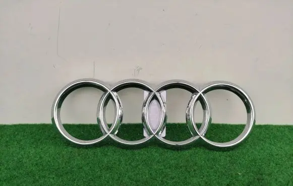 Audi A7 S7 4K8 Manufacturer badge logo/emblem 4K8853605