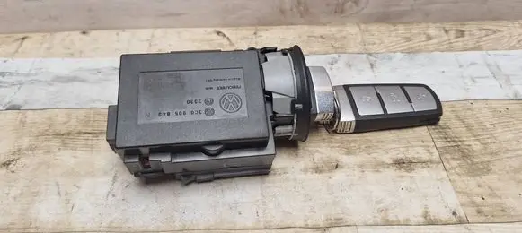 Volkswagen PASSAT B6 Ignition lock 3C0905843N 33303401 11601300161180