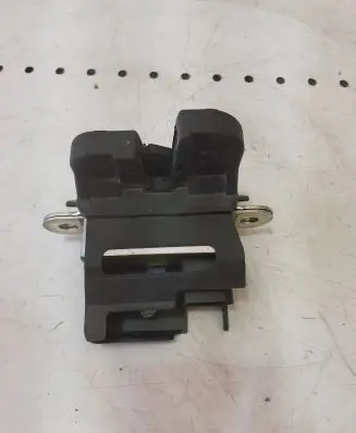Volkswagen Golf Plus Tailgate/trunk/boot lock/catch/latch 5M0827505B