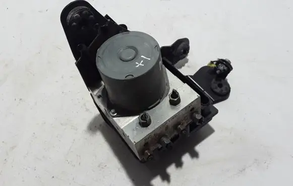Renault Megane II ABS Pump 8200551143