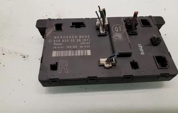 Mercedes-Benz Vito Viano W639 Door control unit/module 6398200226