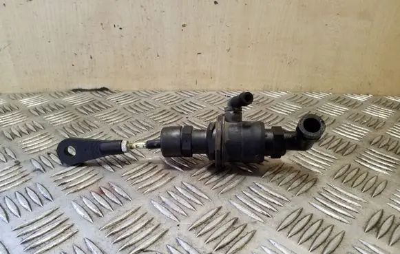 KIA Sportage Clutch master cylinder