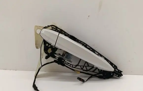BMW 2 F46 Front door exterior handle 7316364