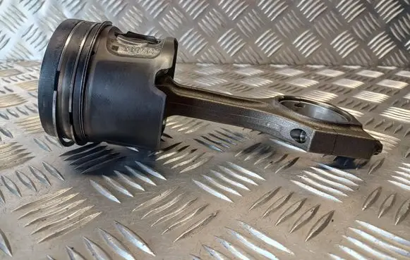 BMW X3 E83 Piston with connecting rod 0840BB